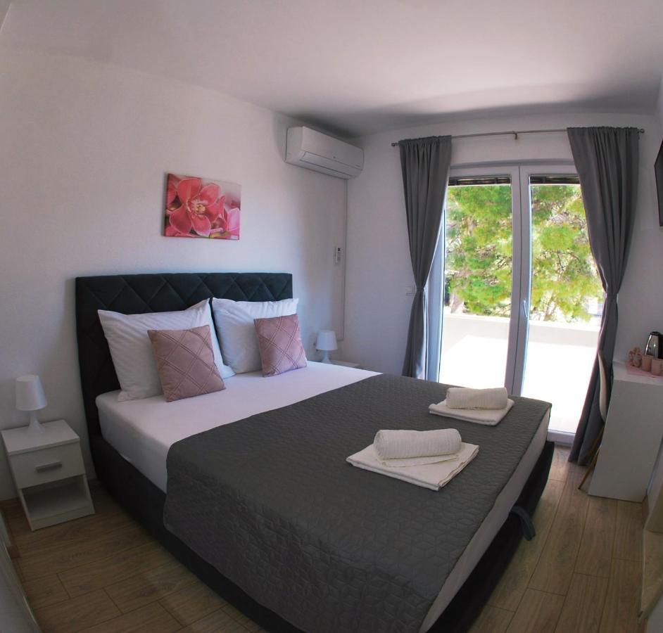 Apartmani Josipa Baška Voda Екстериор снимка