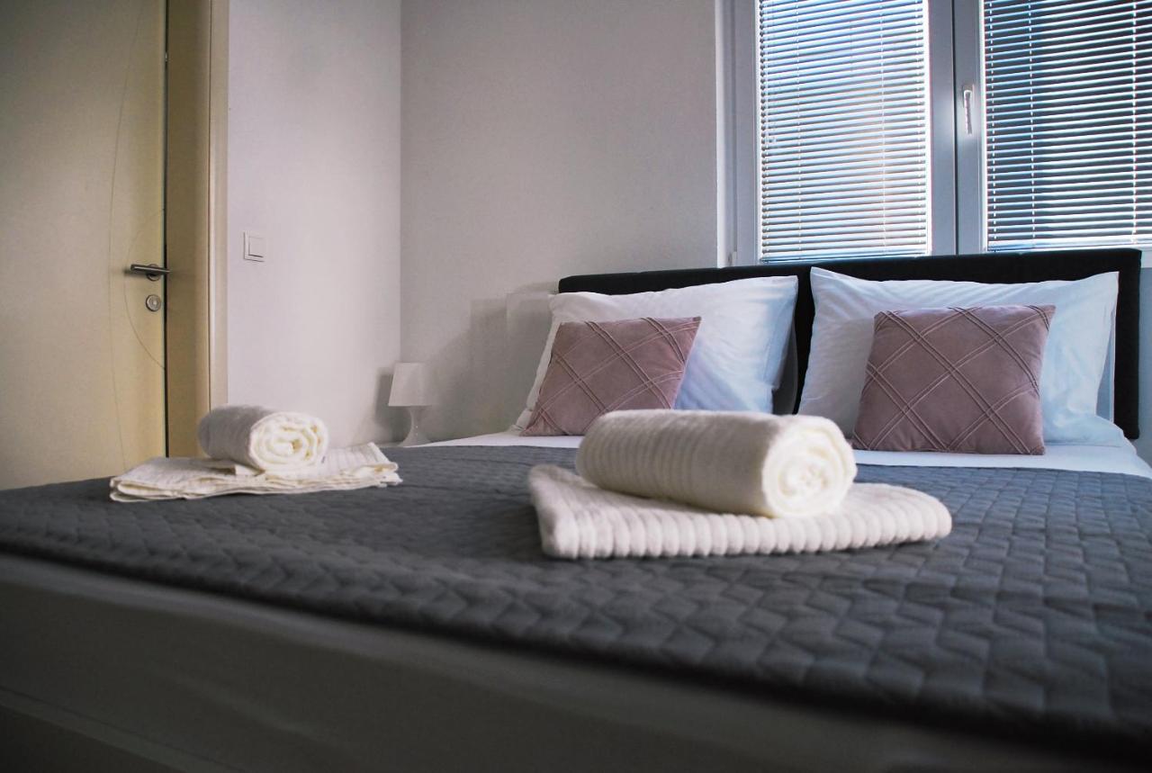 Apartmani Josipa Baška Voda Екстериор снимка